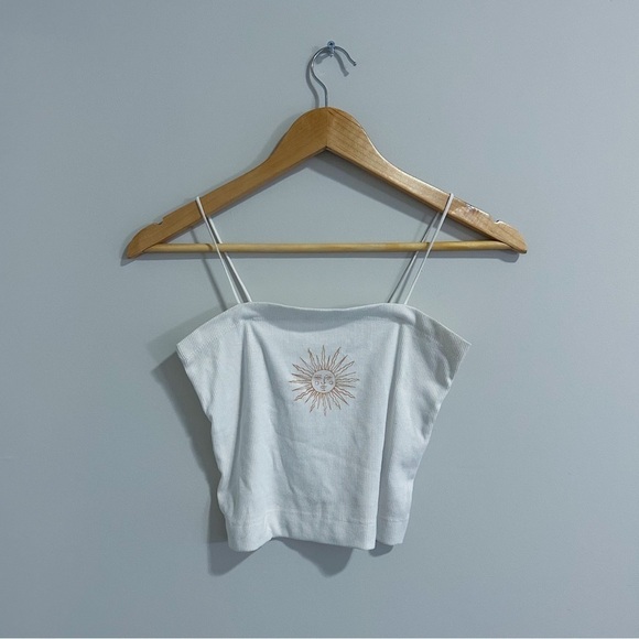 3/$20⚡️ American Eagle Sun Icon Square Neck Spaghetti Strap Cropped Tank Top - Picture 1 of 12